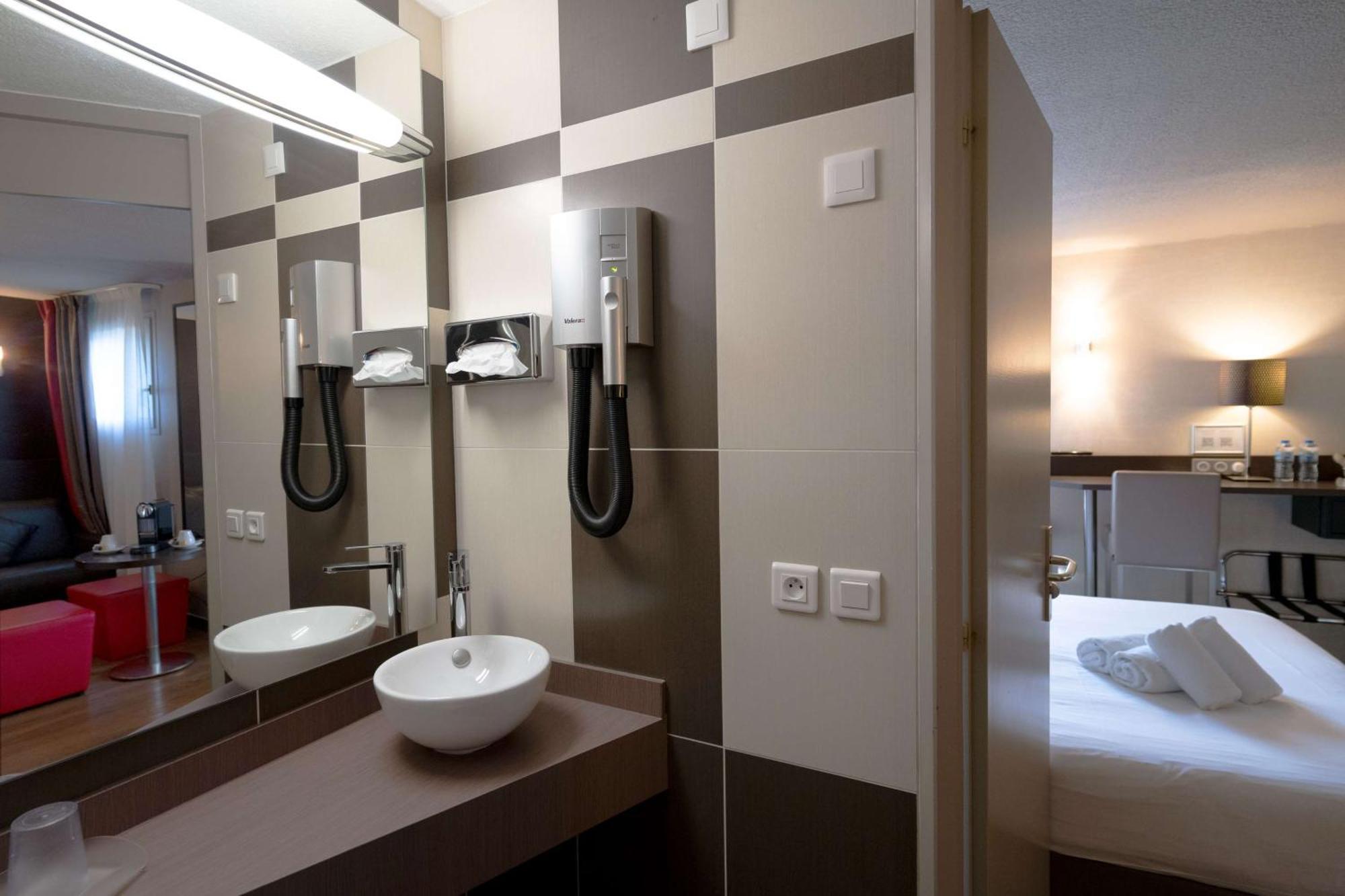 Best Western L'Atelier 117 Maubeuge Exteriér fotografie